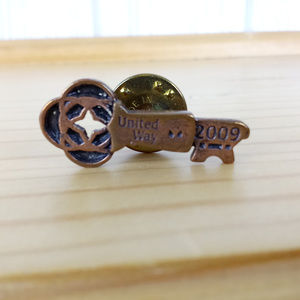 2009 United Way Collectible Pin Button ~Copper Key